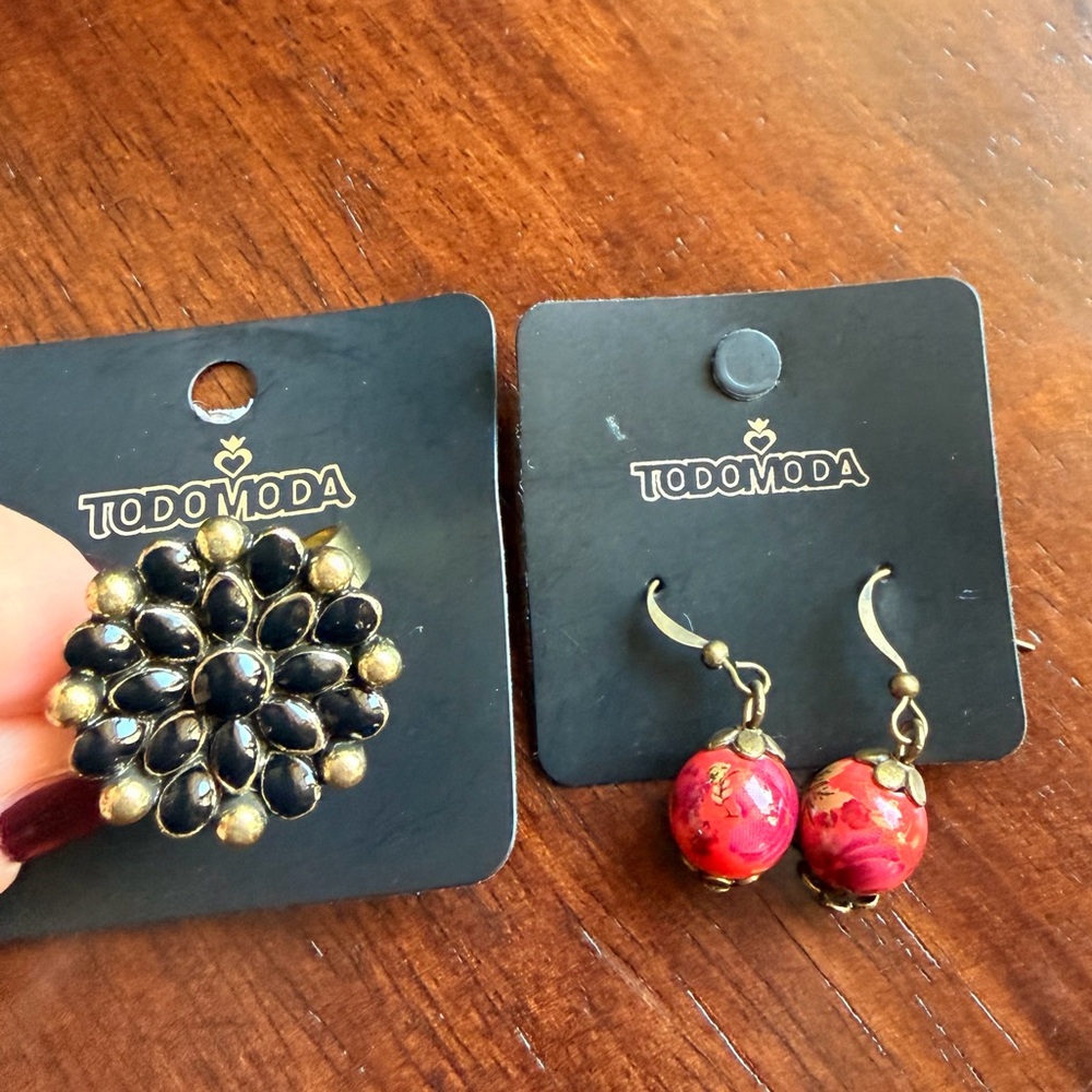 Todomoda Boho Bundle Floral Drop Earrings & Onyx-Style Statement Adjustable Ring